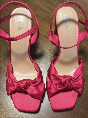 MIA Hot Pink Knot Front Slingback Sandals